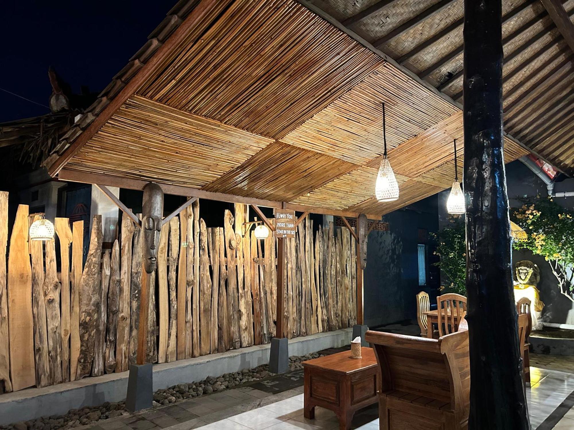 Badini Homestay ペムテラン エクステリア 写真